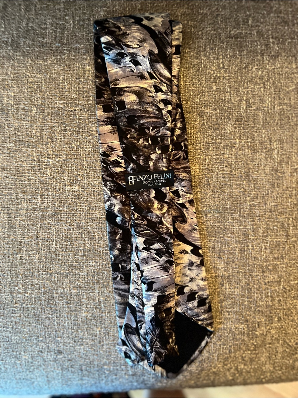 Enzo Felini 100% Silk Tie